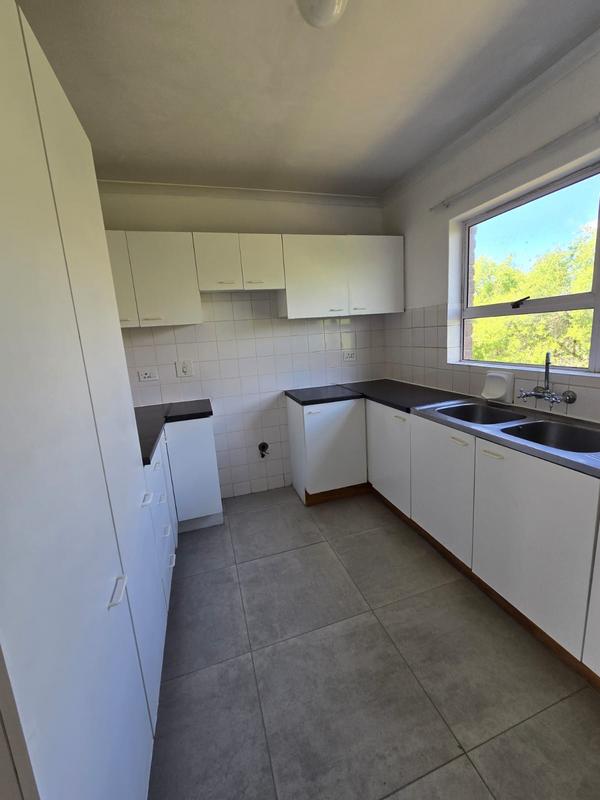 To Let 2 Bedroom Property for Rent in Thornton Western Cape